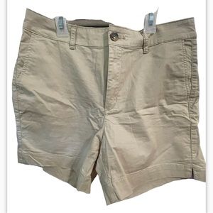 *Womens Old Navy High-Rise Everyday Shorts*
